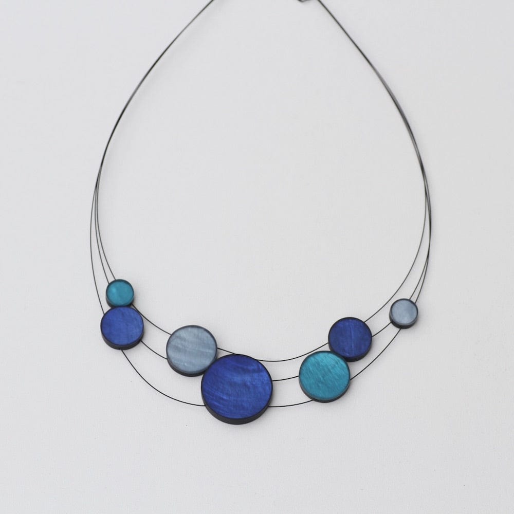 NKL-JM 3 STRAND BLUE MIX RESIN NECKLACE