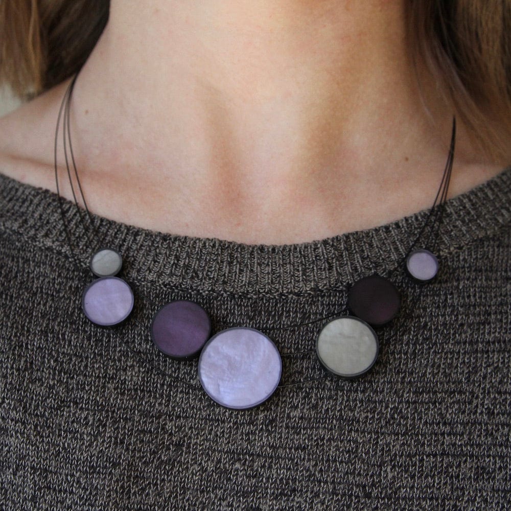 NKL-JM 3 STRAND PURPLE MIX RESIN NECKLACE