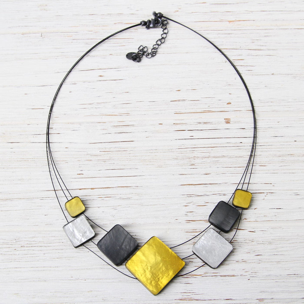 
                  
                    NKL-JM 3 Strand Sunglow Mix Square Resin Necklace
                  
                