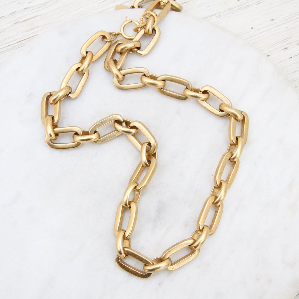 
                  
                    NKL-JM Alternating Rectangle & Oval Link Heavy Chain Necklace
                  
                