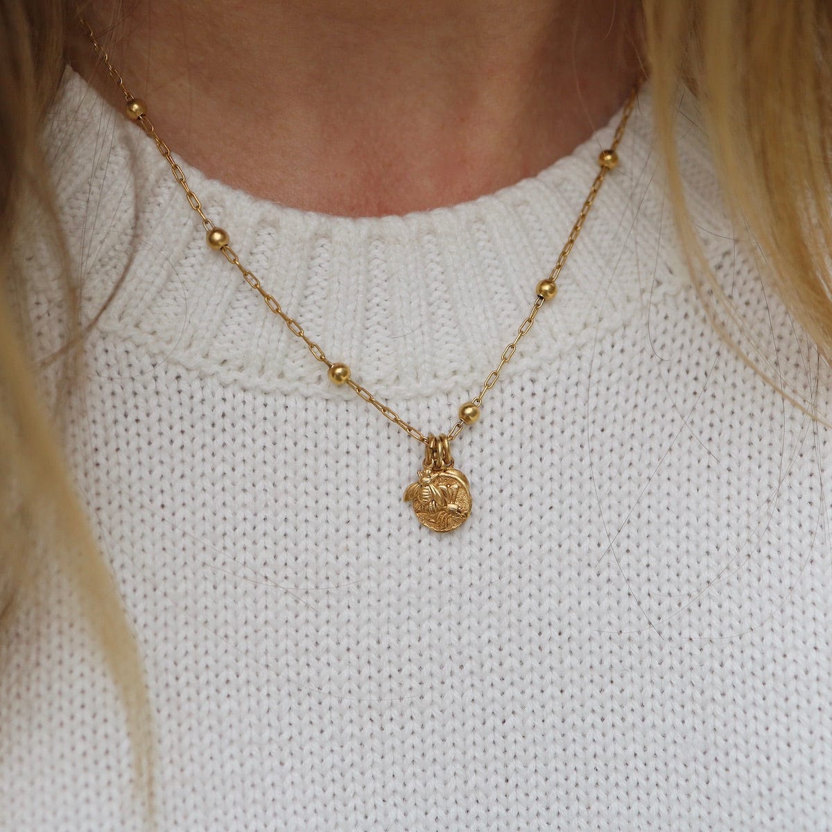 NKL-JM Bee Charm Necklace