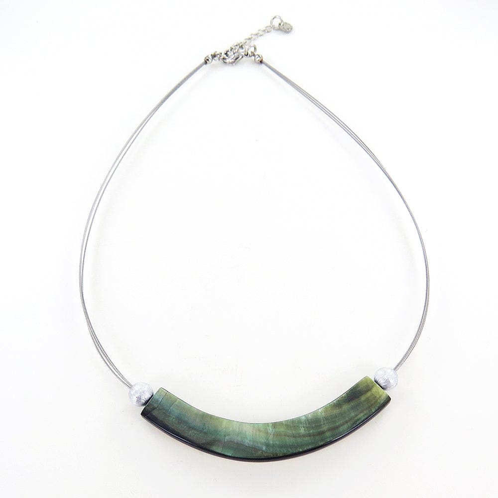 
                  
                    NKL-JM BLACK AND WHITE PAUA SHELL AND RESIN CURVED NECKLA
                  
                