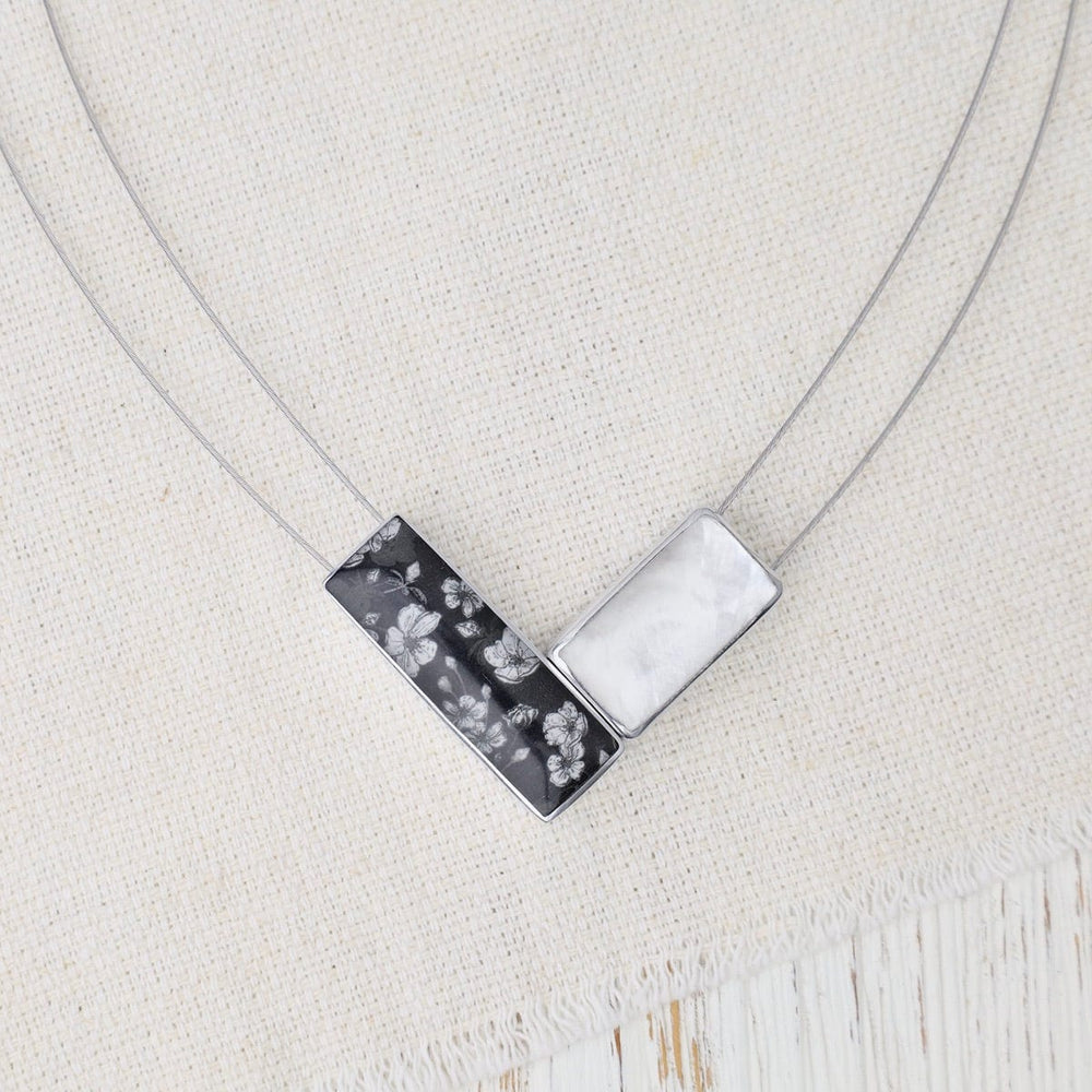 NKL-JM Black & White Kimono Magnetic V Pendant