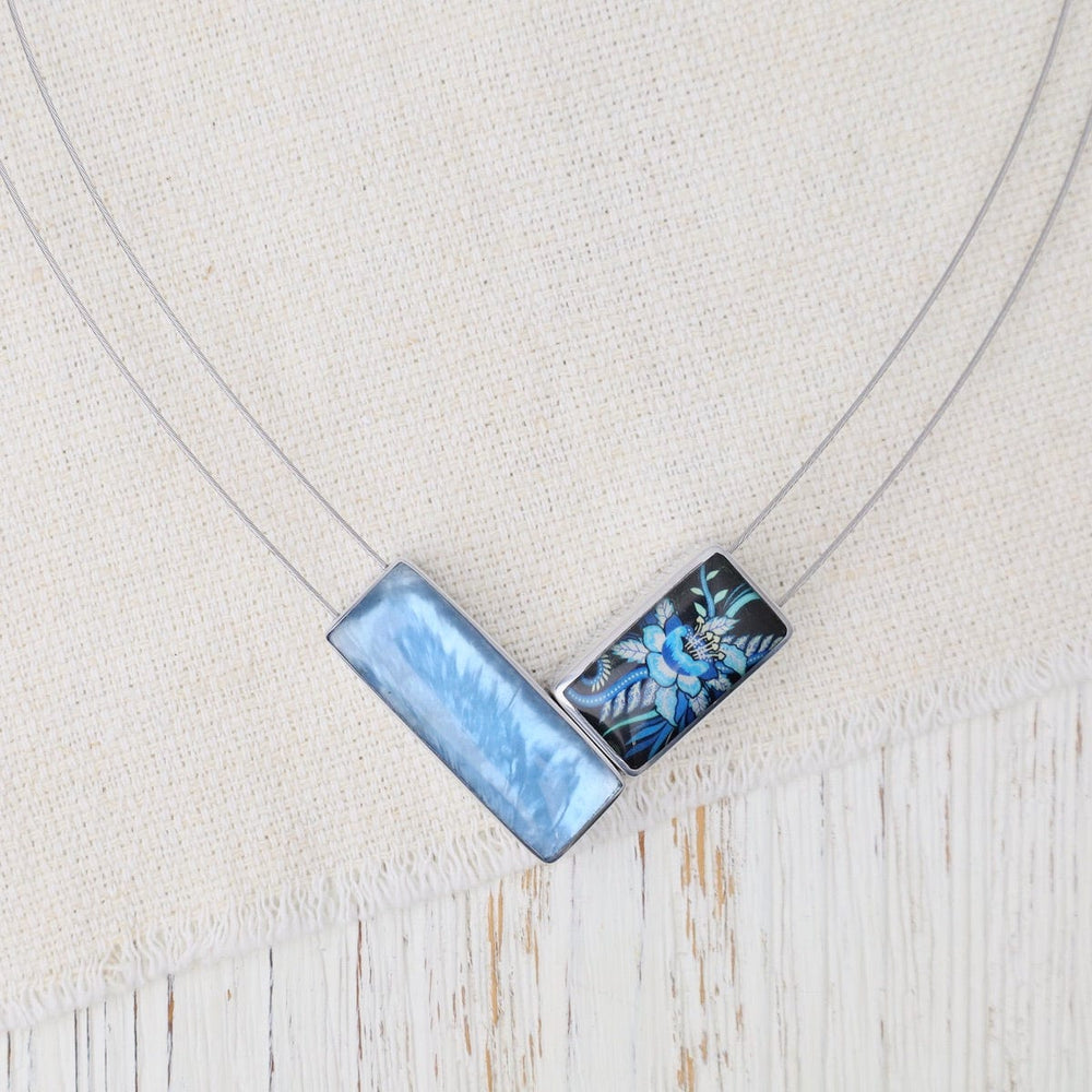 NKL-JM Blue Kimono Magnetic V Pendant