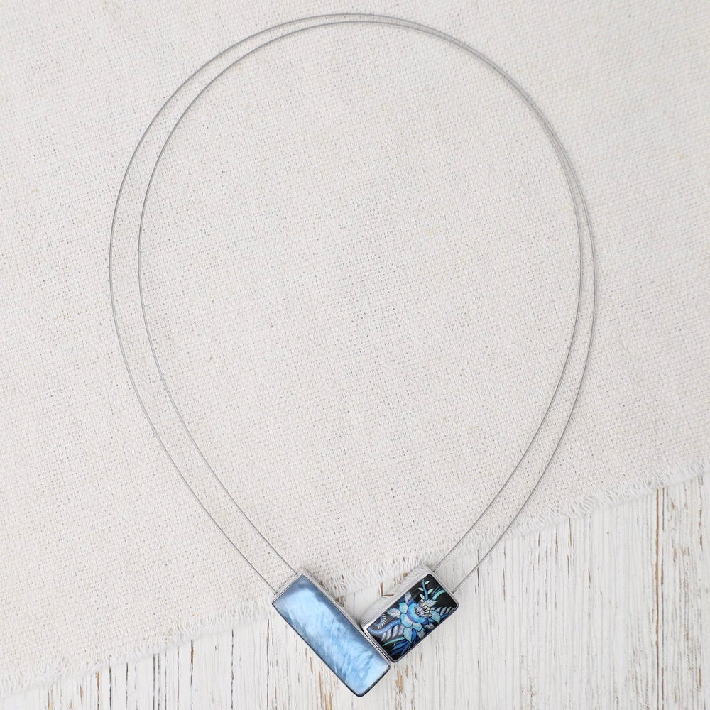 
                  
                    NKL-JM Blue Kimono Magnetic V Pendant
                  
                