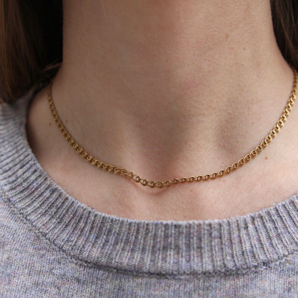 
                      
                        NKL-JM Chemin De Fer Chain Choker Necklace - Gold Plate
                      
                    