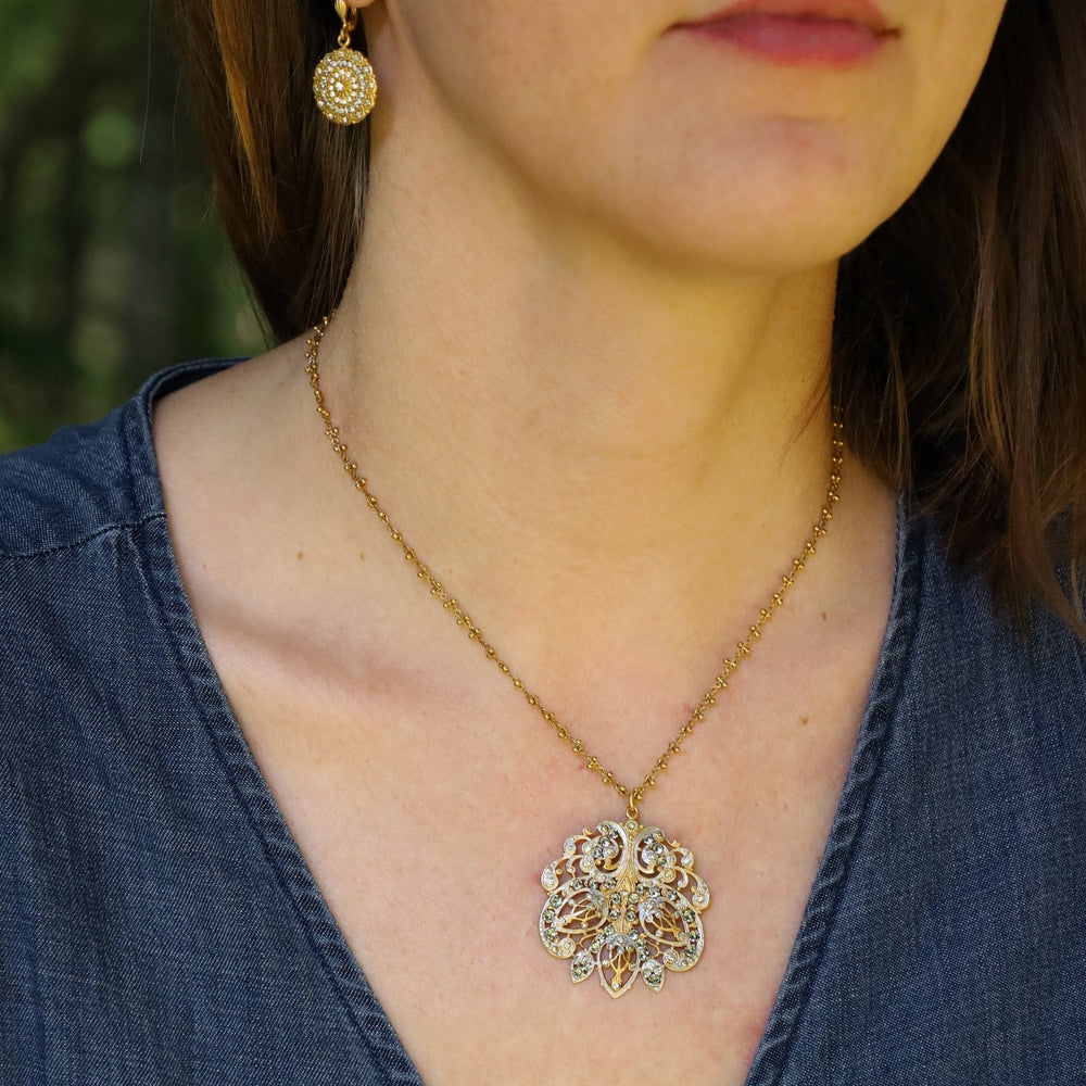 
                      
                        NKL-JM Enamel Filigree Necklace
                      
                    