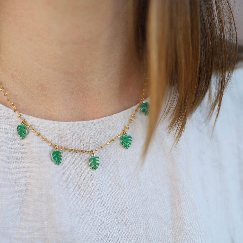 
                      
                        NKL-JM Enamel Frond Necklace - Green
                      
                    