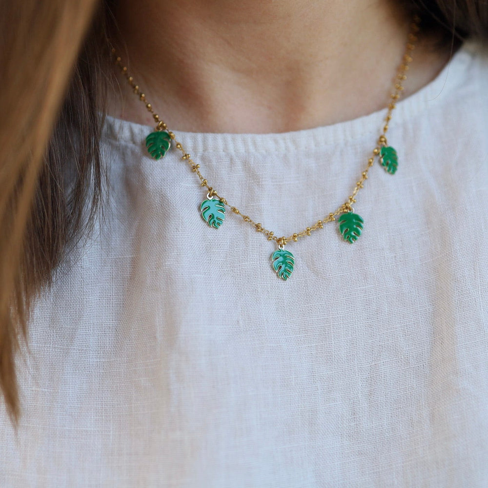 
                      
                        NKL-JM Enamel Frond Necklace - Green
                      
                    