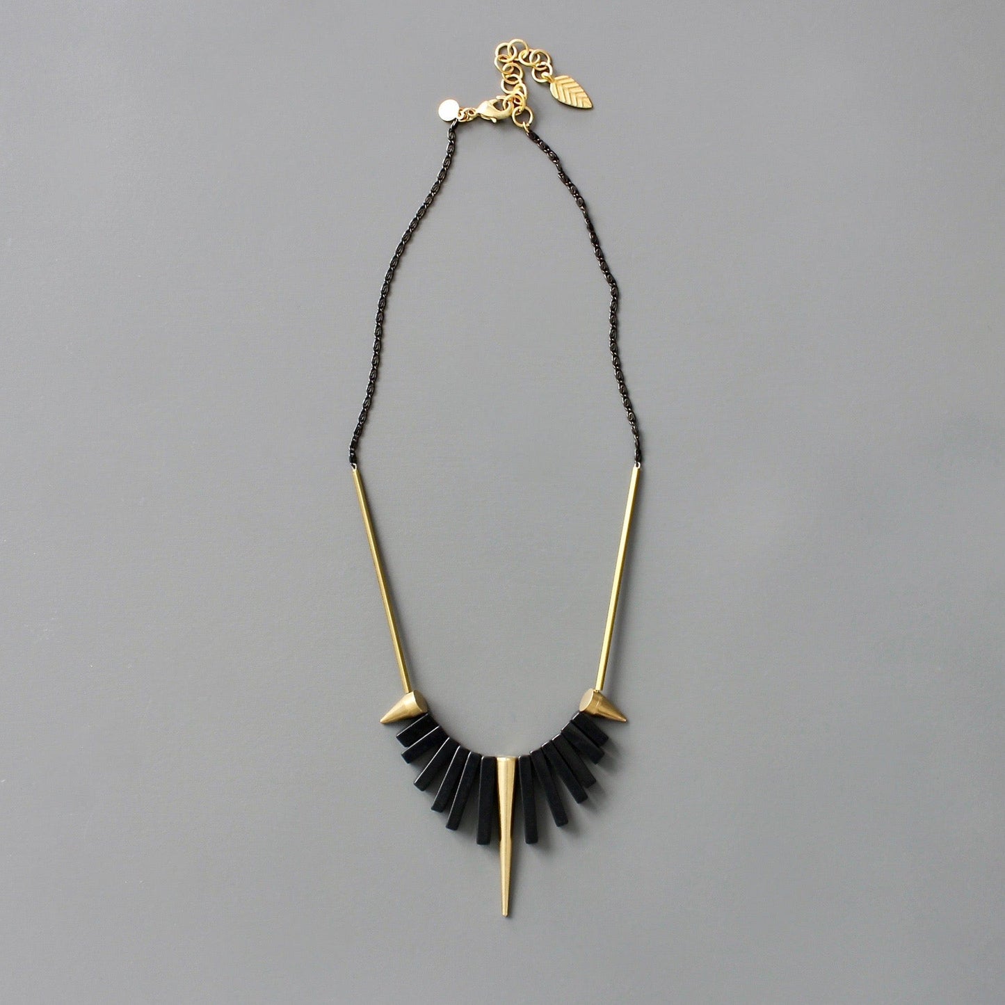 NKL-JM Geometric Black Agate and Brass Spike Necklace