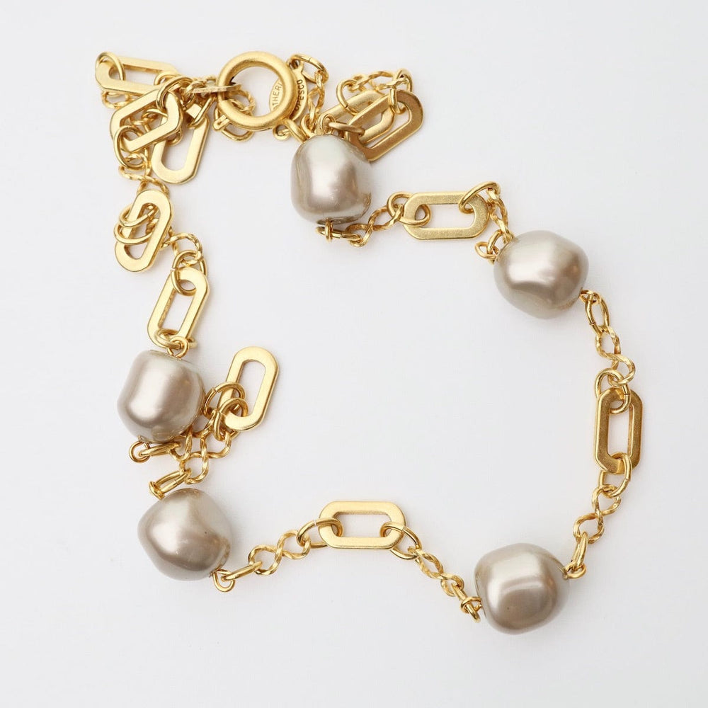 
                      
                        NKL-JM Gray Faux Pearl Station Necklace
                      
                    