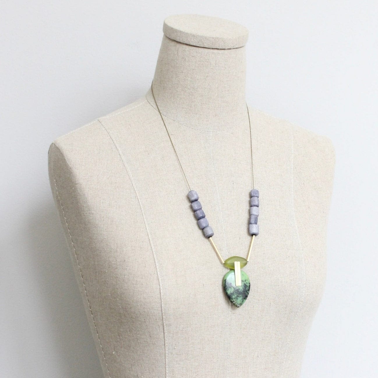 NKL-JM Green Jasper and Glass Geometric Pendant Necklace