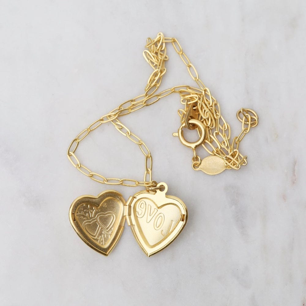 
                      
                        NKL-JM Heart Shaped Locket Necklace
                      
                    