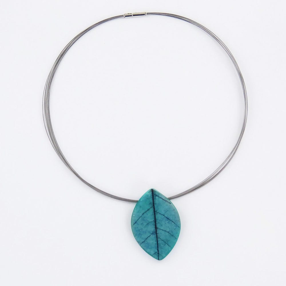 NKL-JM JADE SKELETON LEAF PENDANT