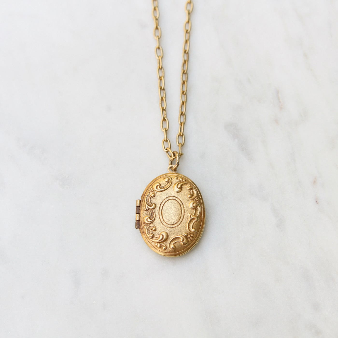 NKL-JM Large Oval Locket Necklace