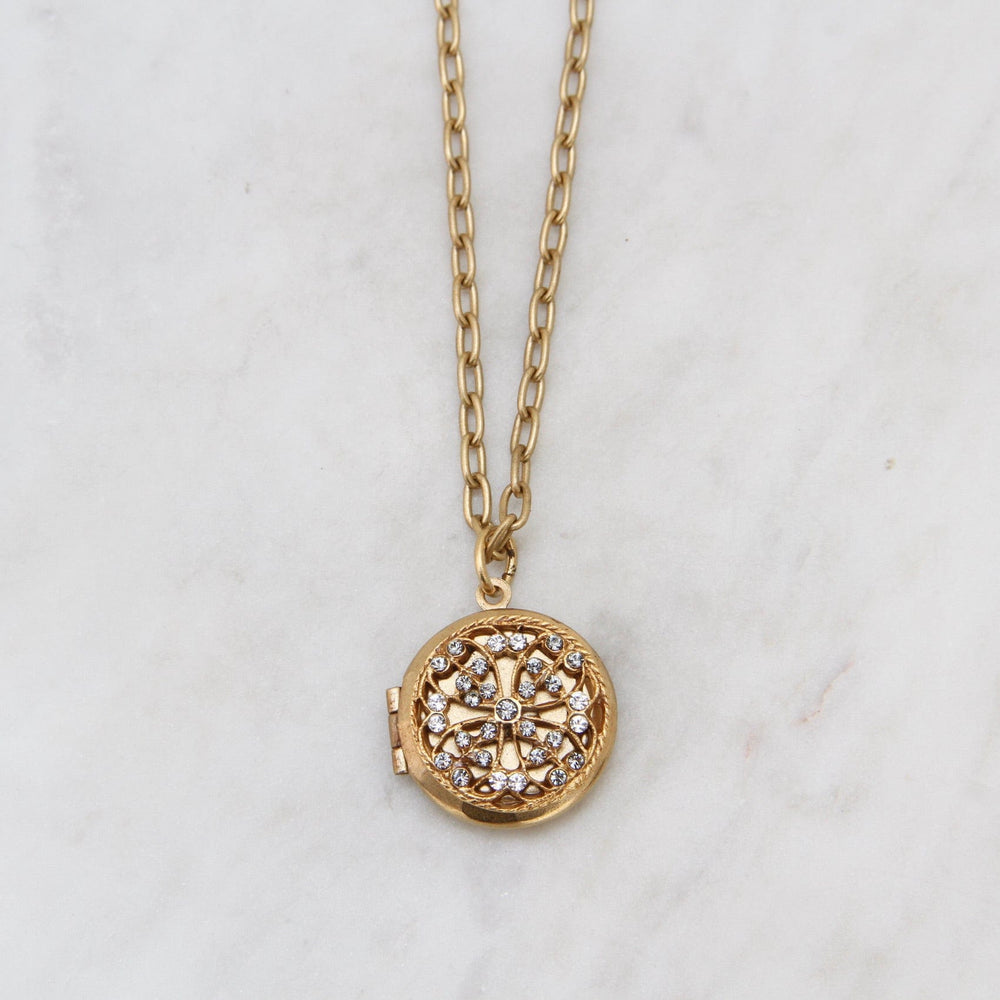 
                      
                        NKL-JM Oval Link Chain Necklace with Crystal Filigree Locket
                      
                    