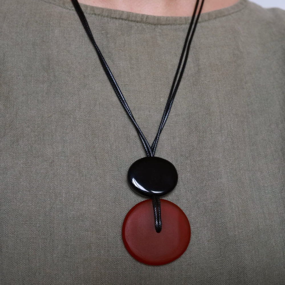 NKL-JM Red Resin Sliding Pendant