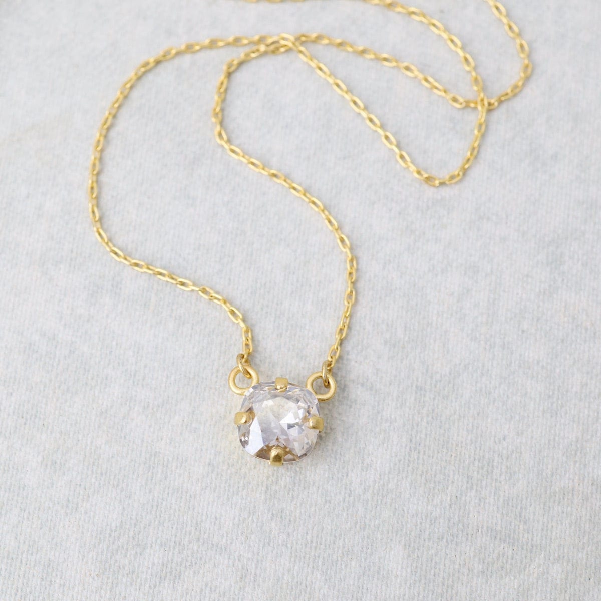 NKL-JM Single Swaovski Crystal Necklace Moonlight - Gold