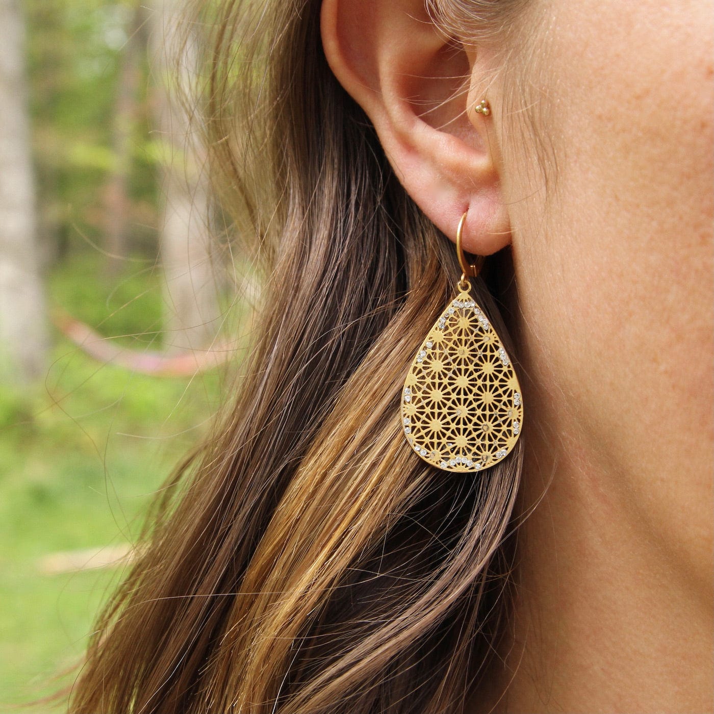 NKL-JM Teardrop Earrings with Stars & Clear Crystals