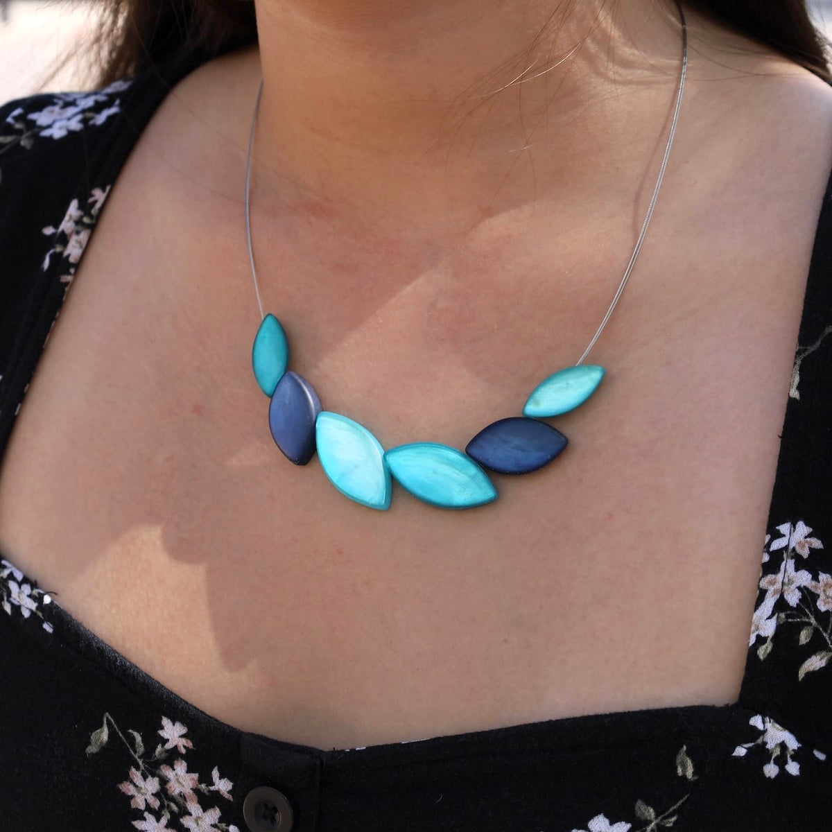 NKL-JM Turquoise Mix Coastal Leaf Necklace