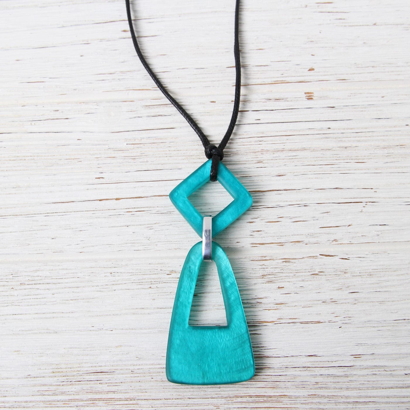 NKL-JM Turquoise Sliding Statement Resin Necklace