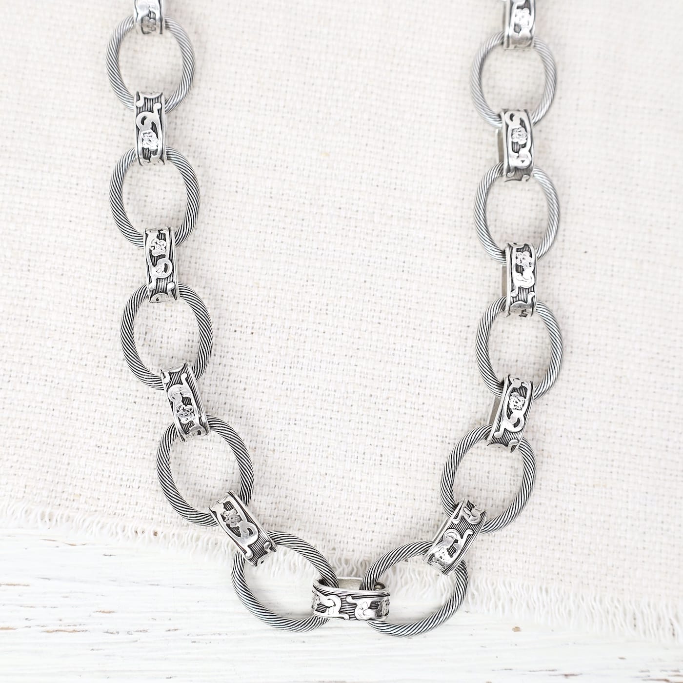 NKL-JM Victorian Scroll Silver Necklace