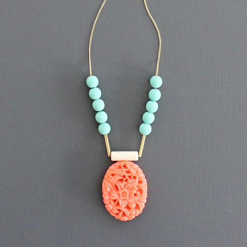NKL-JM Vintage Acrylic and Turquoise Glass Necklace