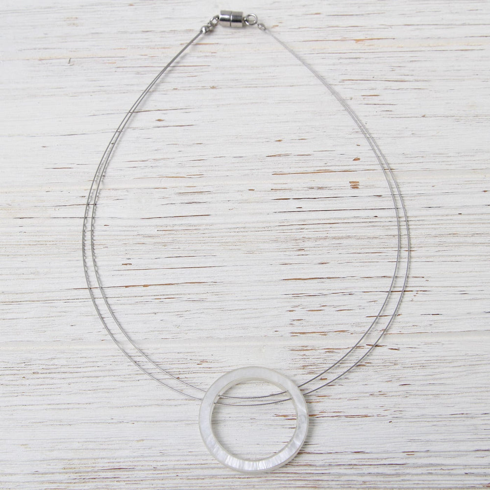 
                  
                    NKL-JM White Resin Circle Pendant
                  
                