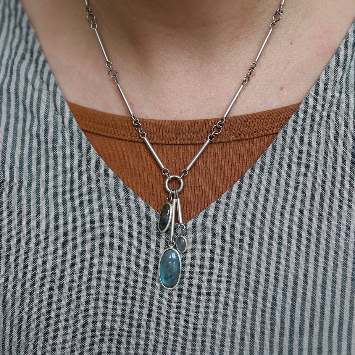 NKL Labradorite Bar Chain With Stone Charms Necklace