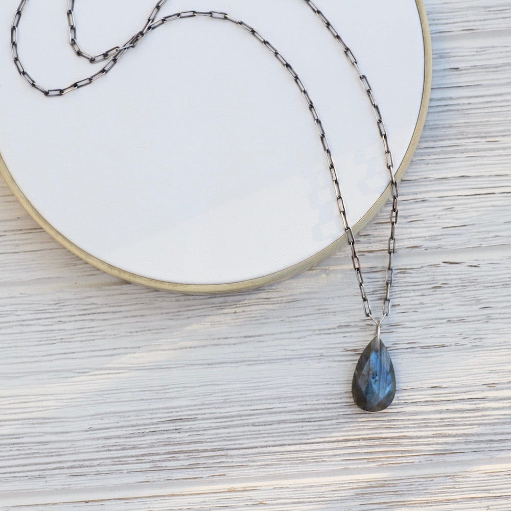 NKL Labradorite Teardrop on Oxidized Link Chain