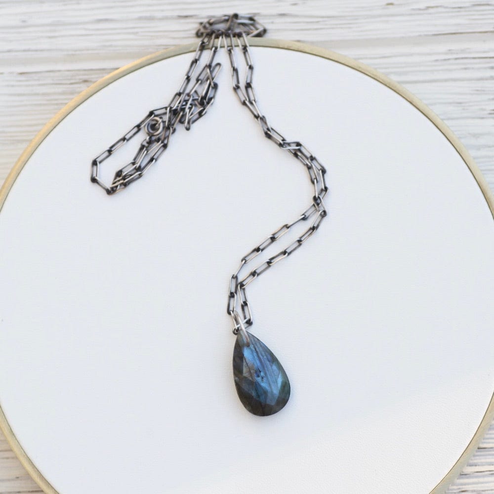 
                  
                    NKL Labradorite Teardrop on Oxidized Link Chain
                  
                