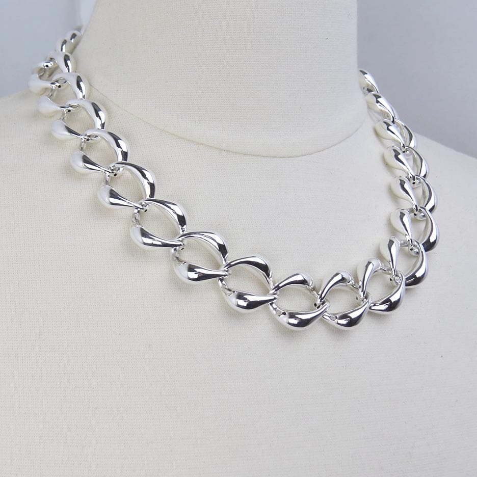 
                  
                    NKL LARGE OVAL LINK ELECTROFORM NECKLACE
                  
                