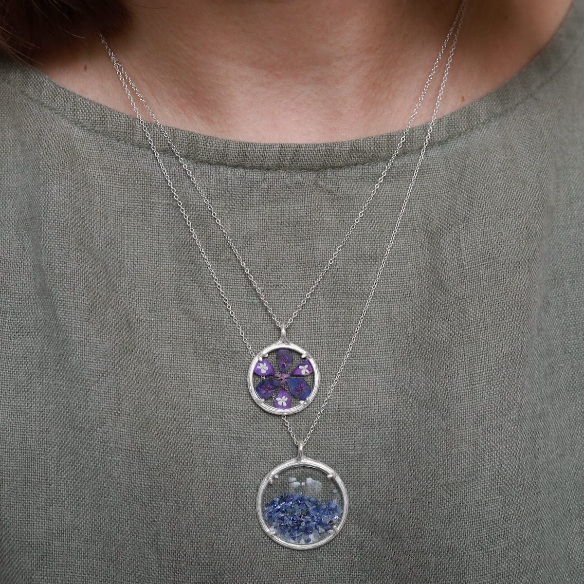 NKL Large Shaker Birthstone Necklace - Silver / Sapphire