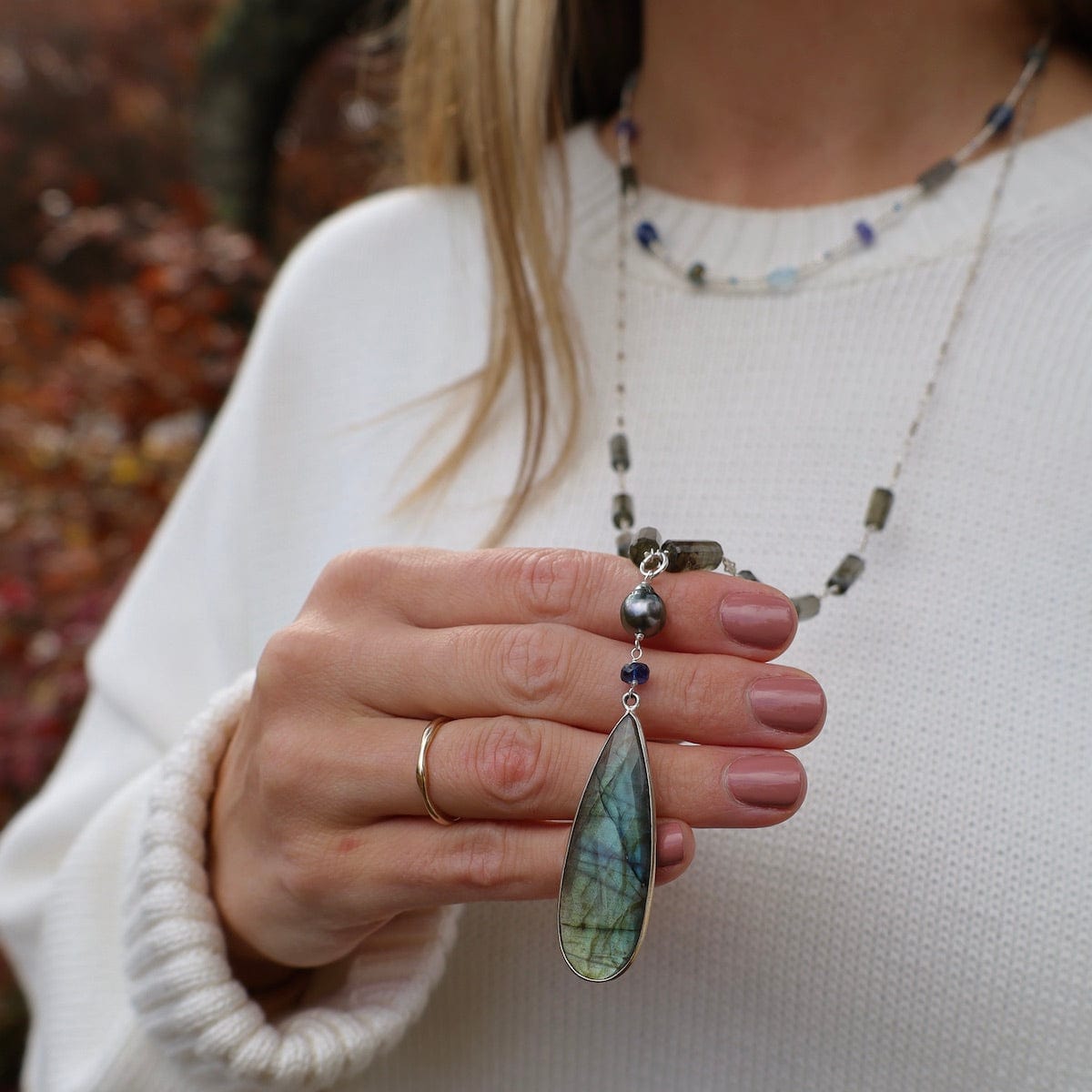 Load image into Gallery viewer, NKL Long Labradorite Pendant Necklace
