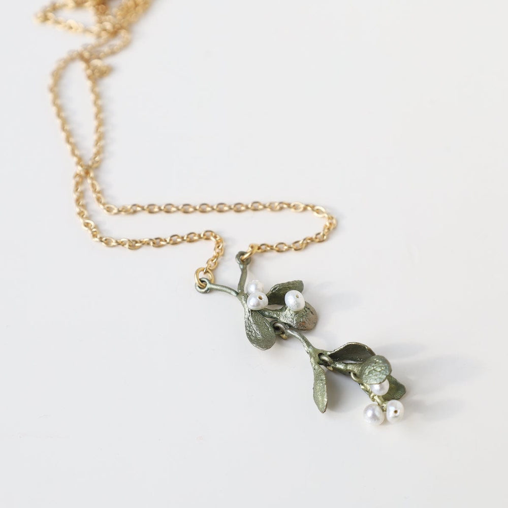 NKL Mistletoe Pendant Necklace