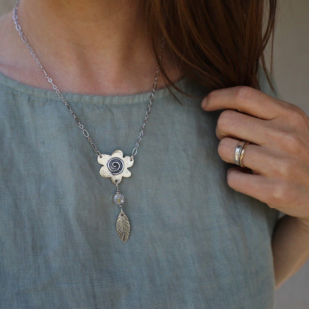 
                      
                        NKL Mixed Metal Flower Power Necklace
                      
                    