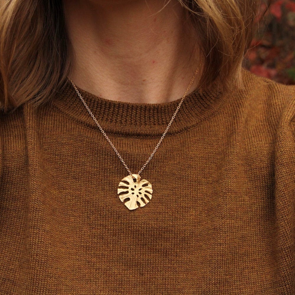 
                      
                        NKL Monstera Single Leaf Pendant Necklace
                      
                    