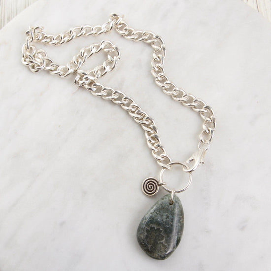 NKL One of a Kind Dewdrop Green Agate Necklace