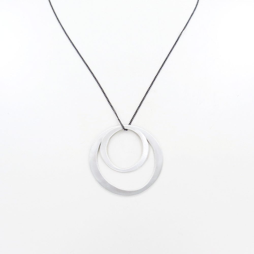 NKL OVERLAPPING CIRCLE NECKLACE