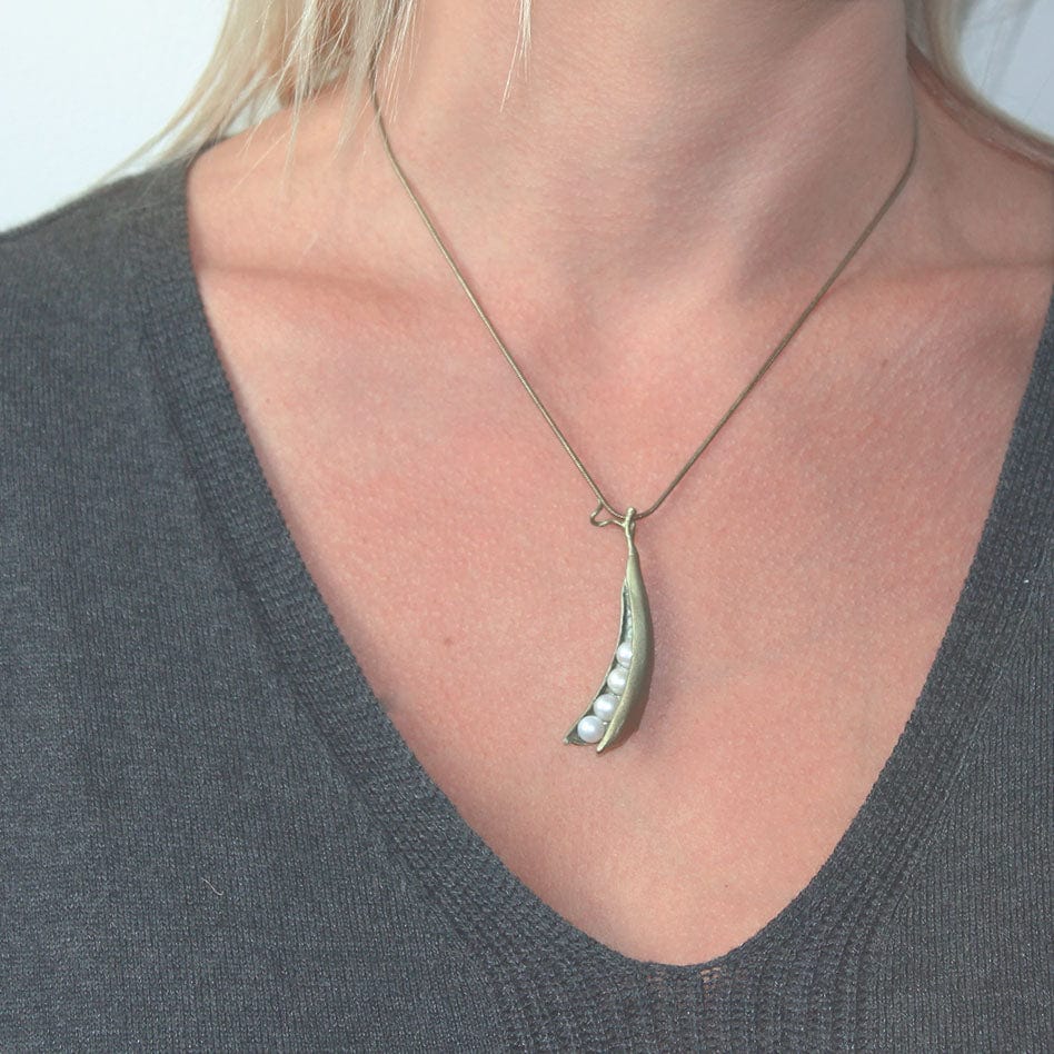 One Sweet Pea in a Pod Necklace