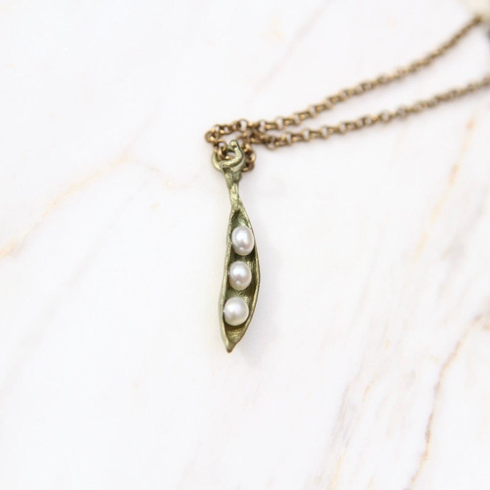 Pea Pod Four Pearl Pendant Necklace – Dandelion Jewelry
