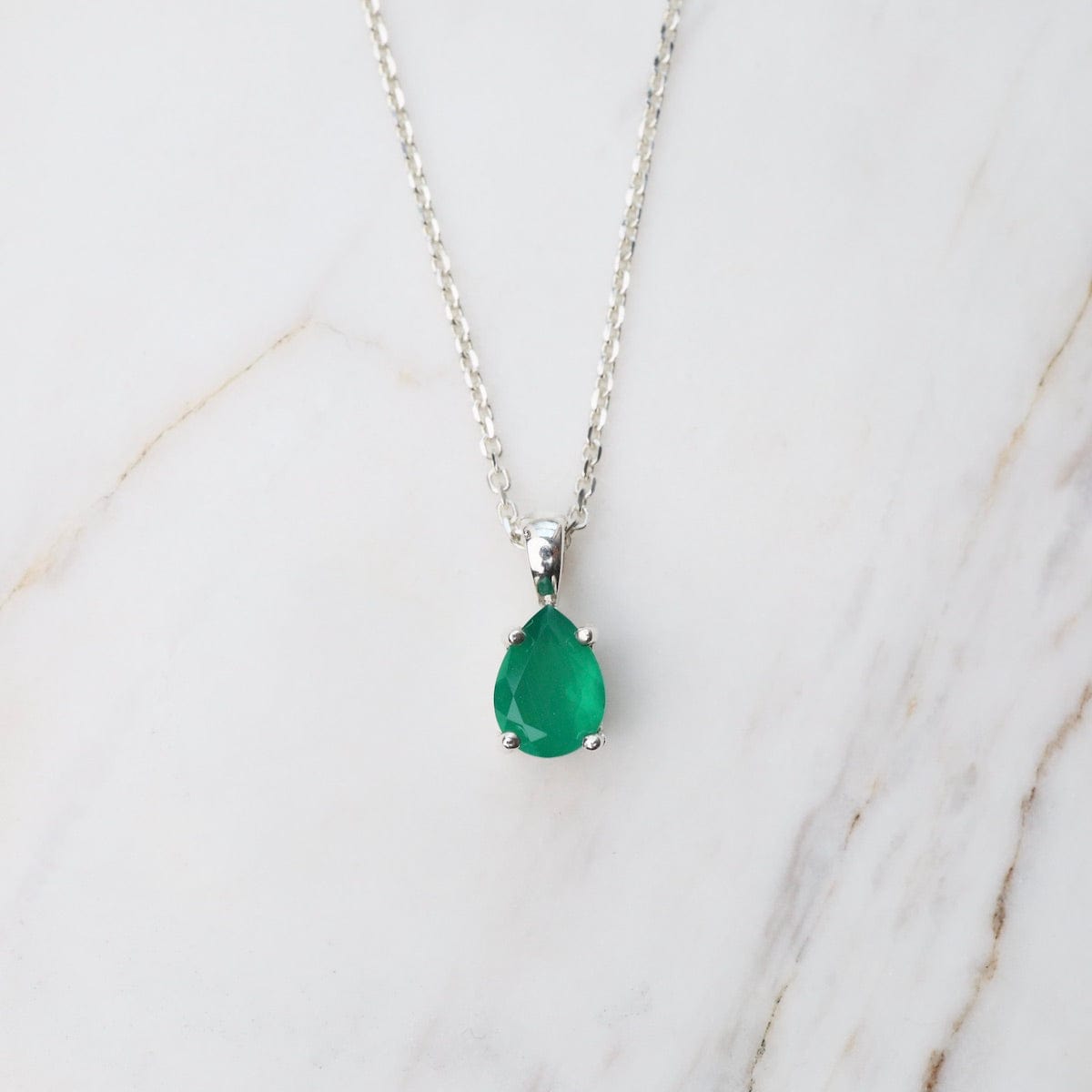 NKL Pear Shaped Green Agate Pendant