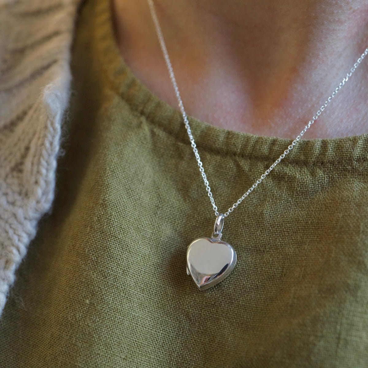 NKL Plain Heart Locket Necklace