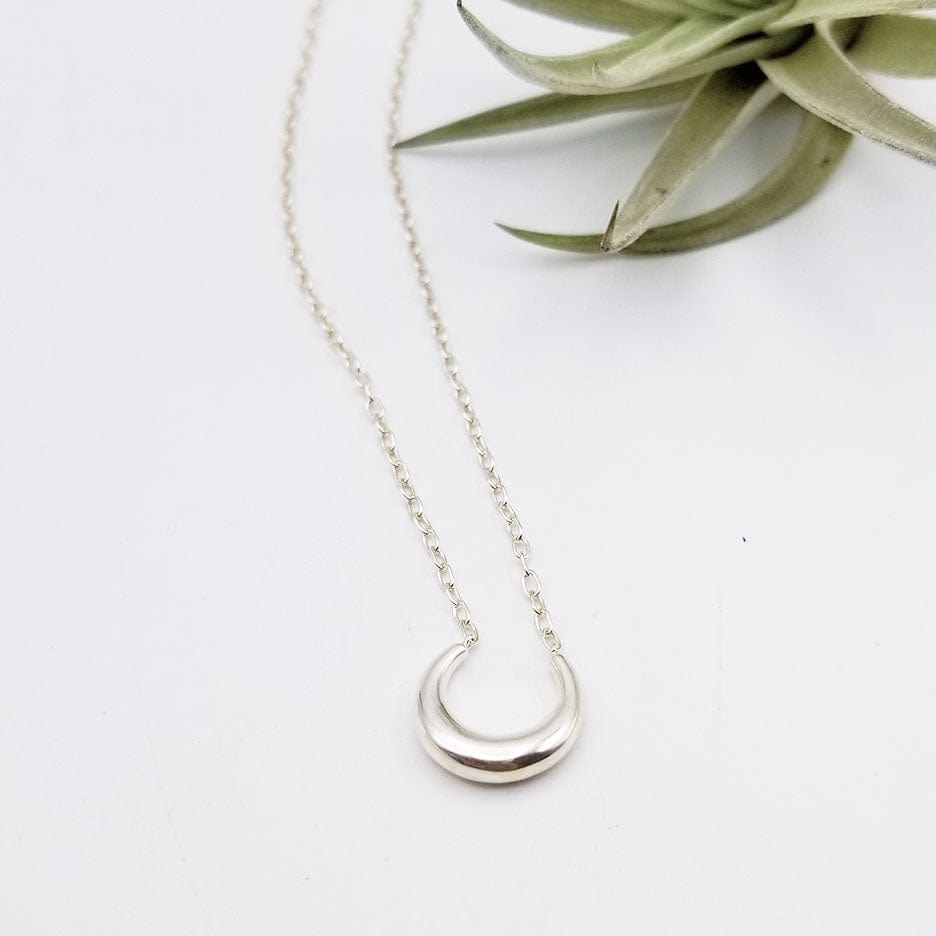 NKL Puffed "U" Necklace