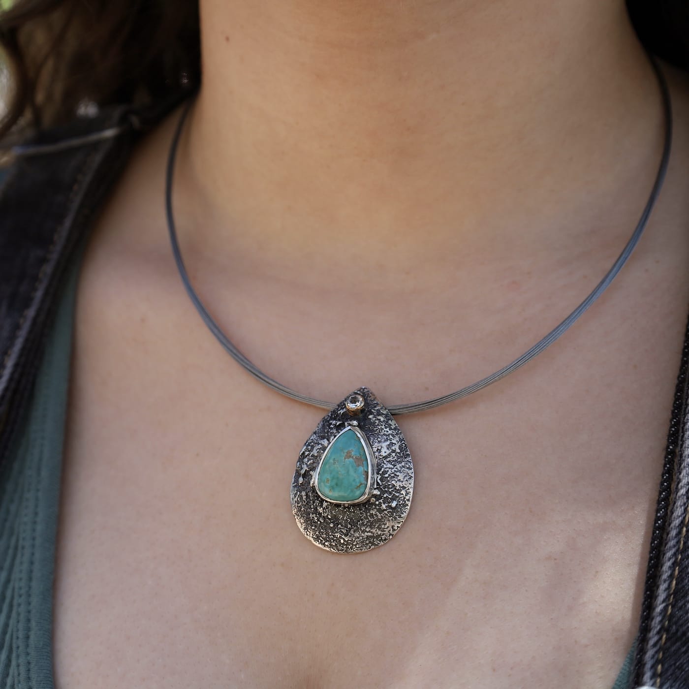 NKL Reticulated Domed Pear Turquoise Pendant Necklace