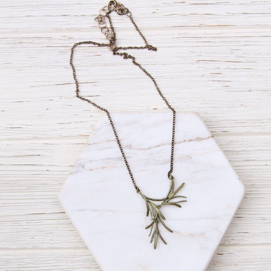 NKL Rosemary Leaf Dainty Necklace