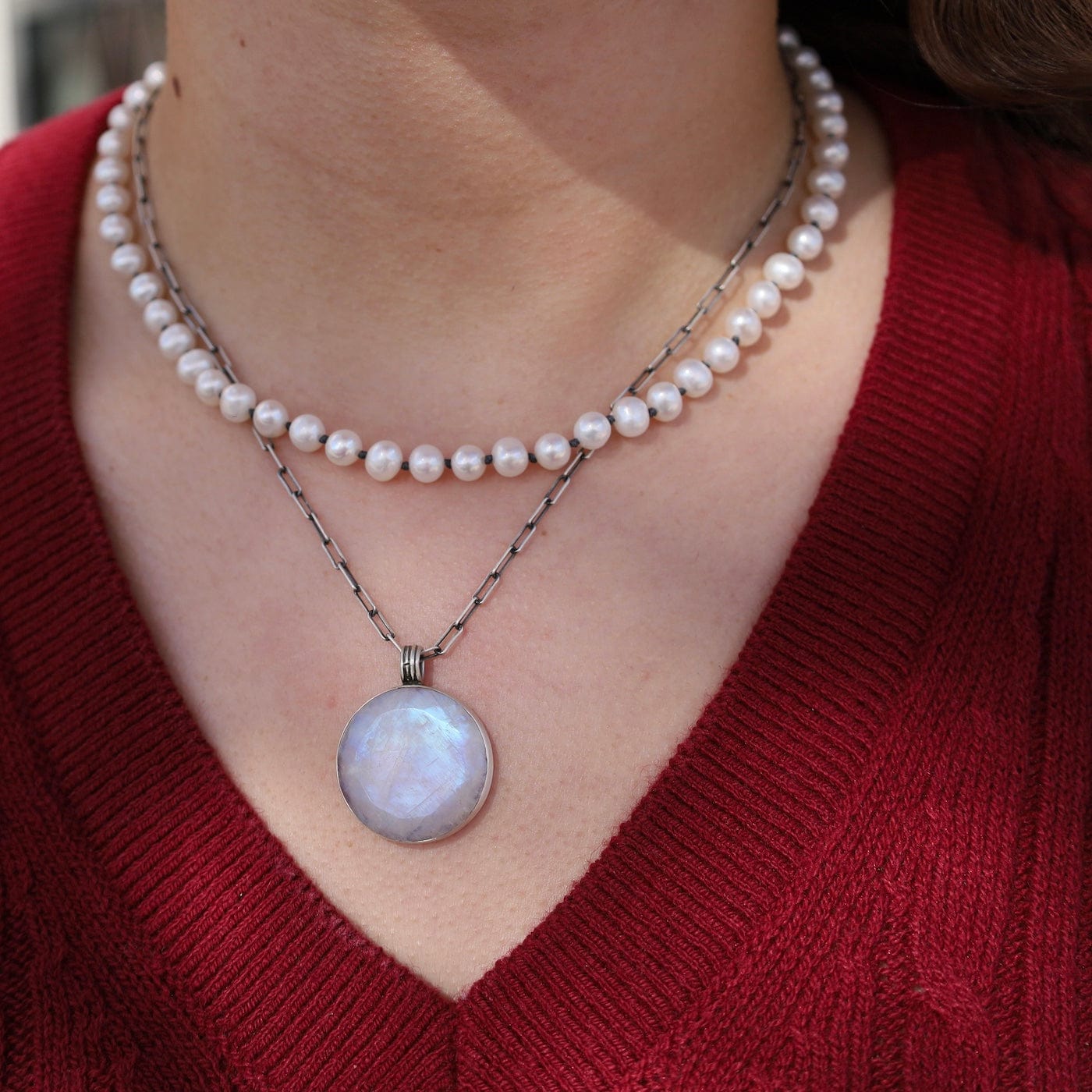 NKL Round Faceted Rainbow Moonstone Pendant Necklace