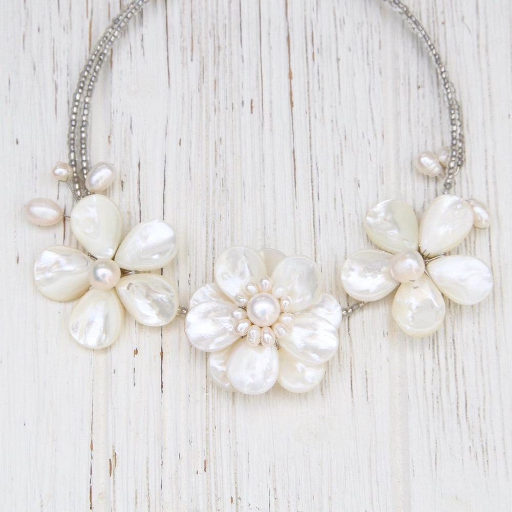 NKL Shell 3 Flower Choker ~ White Shell