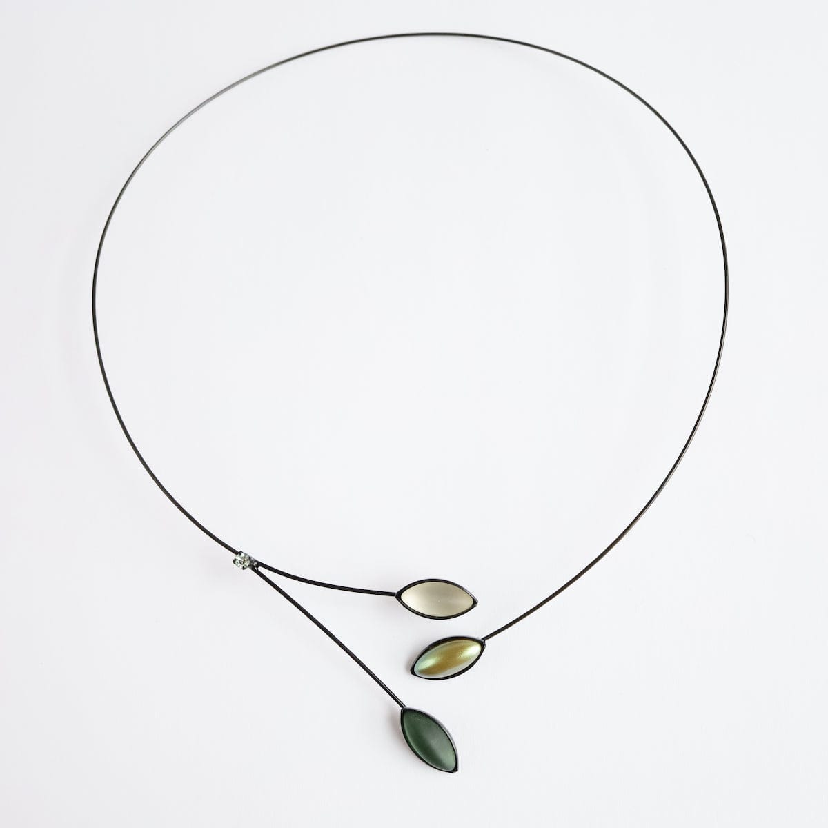 NKL Small Branch Choker  ~ Iridescent Greens