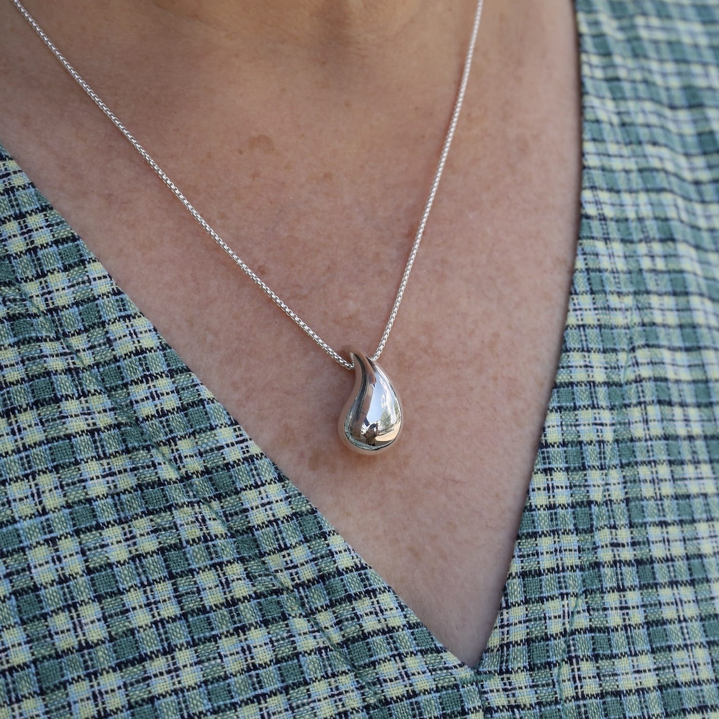 NKL Small Sterling Silver Raindrop Pendant Necklace